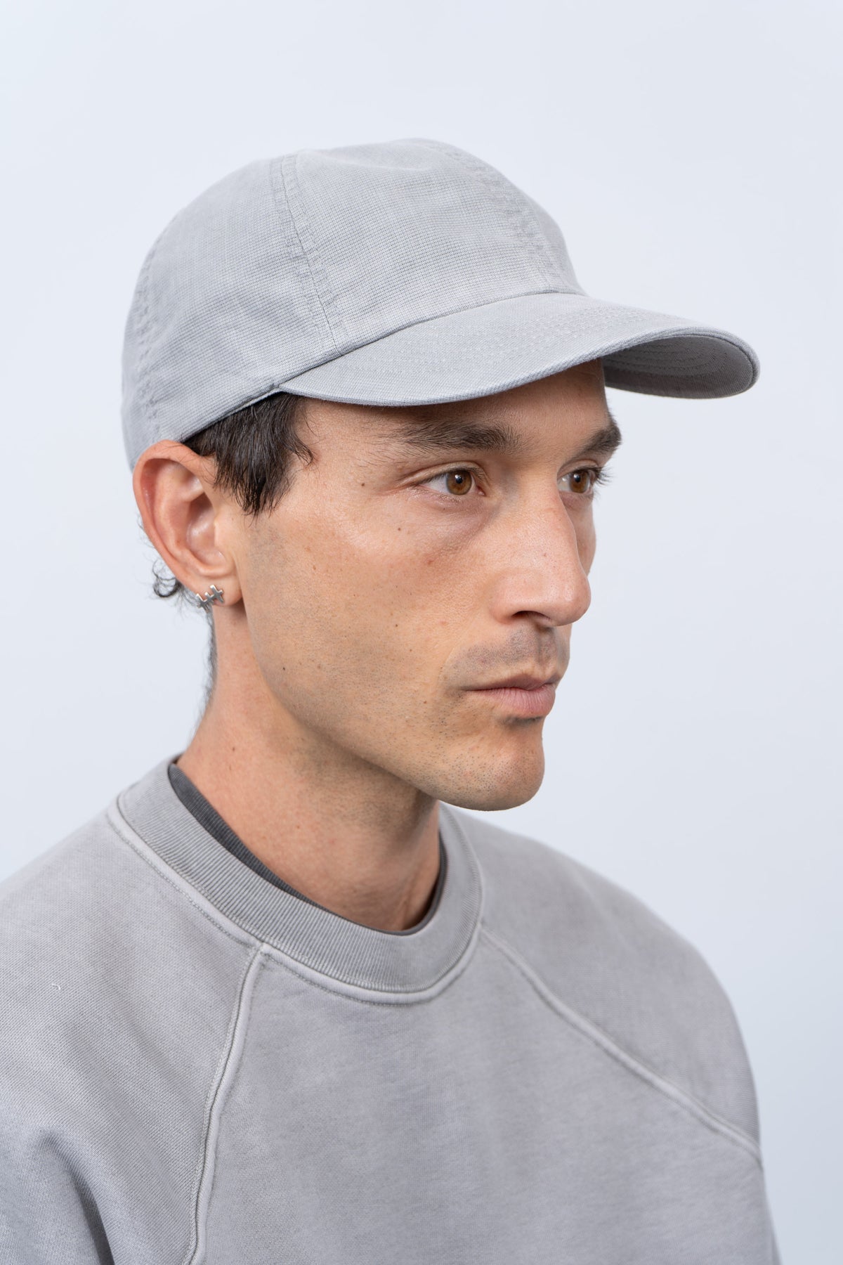SIX PANEL CAP - PIGMENT CHALK