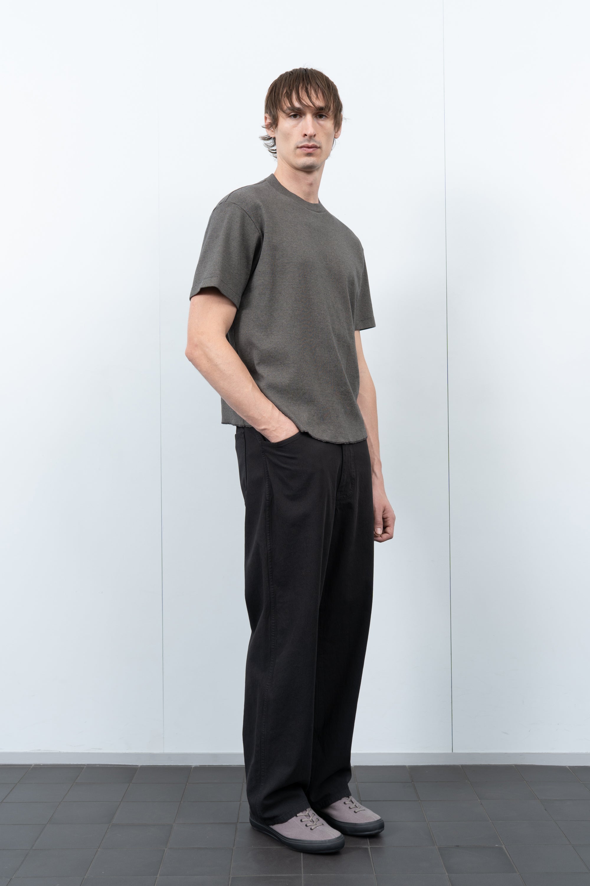 SIERRA T-SHIRT - ANVIL GREY/BLACK